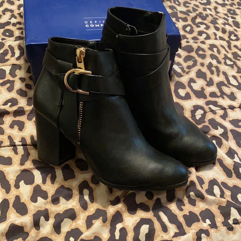 Apt 9 Black Booties size 10